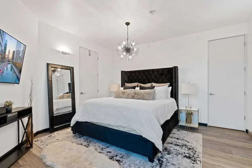 2BR Designer Condo East Downtown Austin