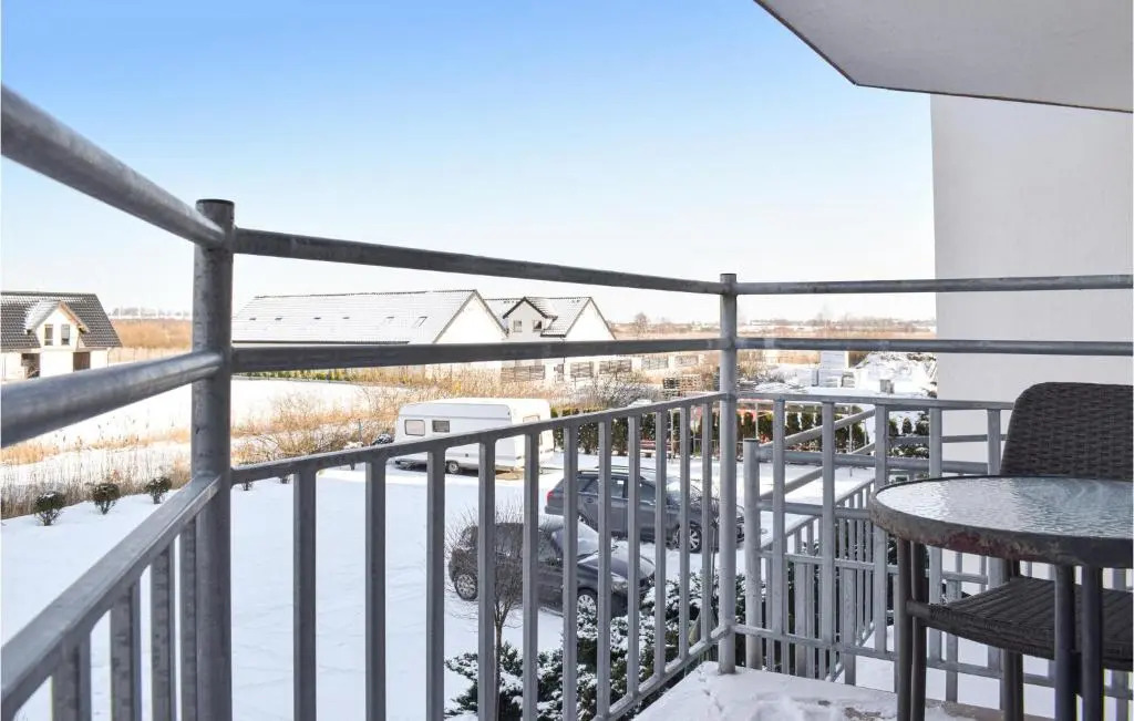 Nice Apartment in Darlowko With 1 Bedrooms and Wifi