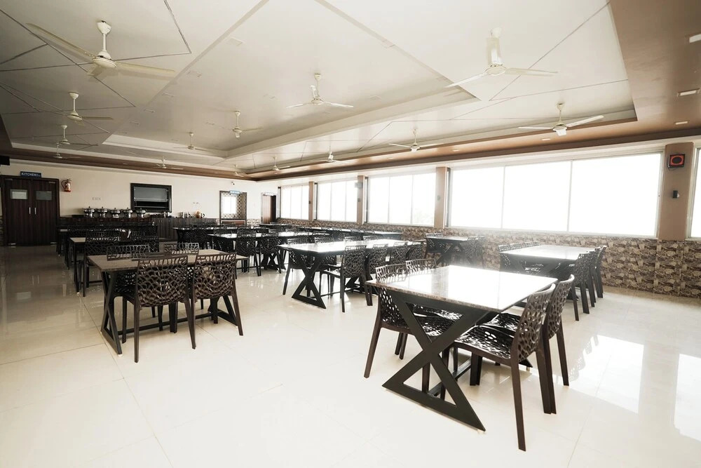 Kaizen Stays And Resto