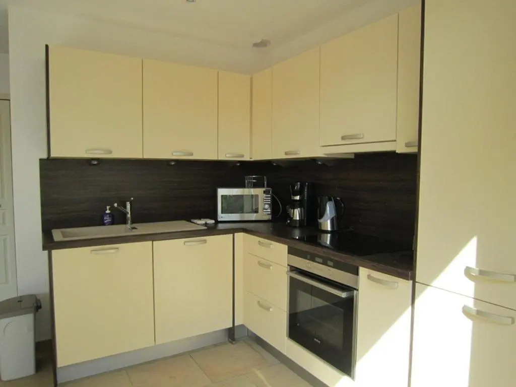 Appartement Cavalaire-sur-Mer, 2 pièces, 4 personnes - FR-1-100-126