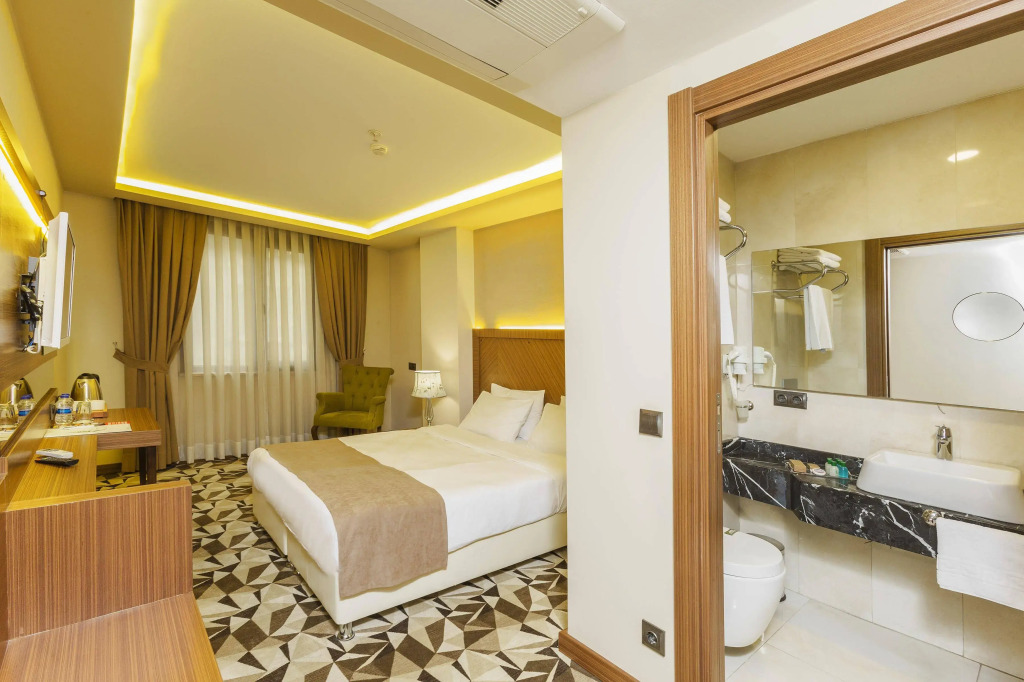 Taksim Time Hotel