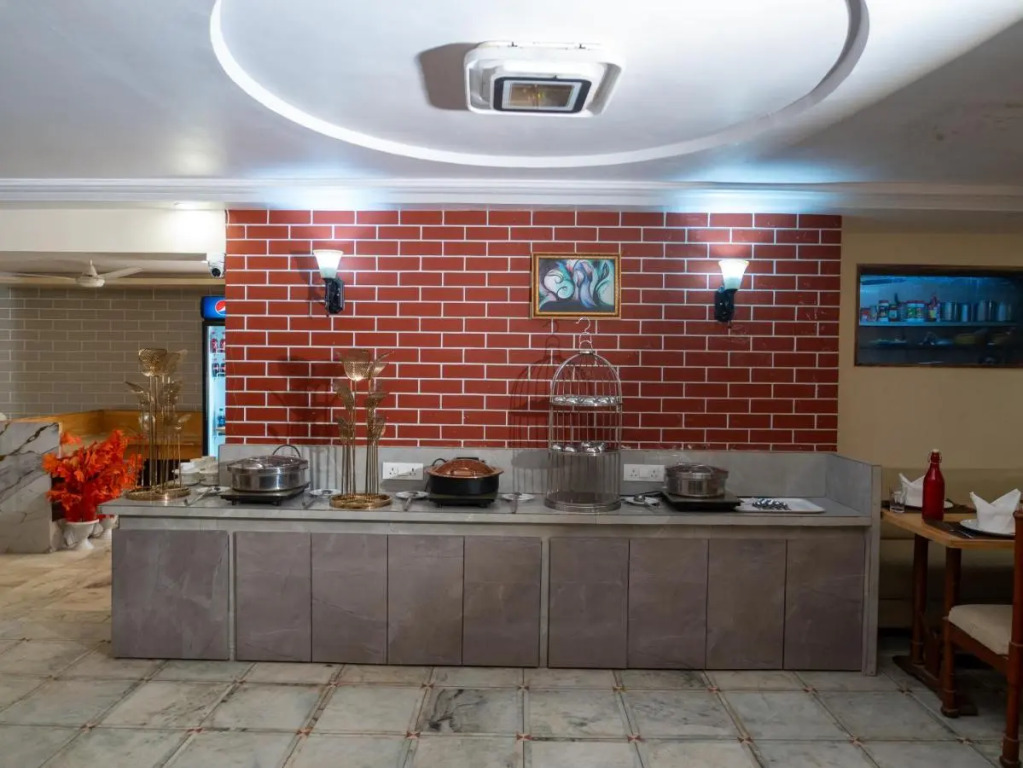 Hotel Pravasa Stay