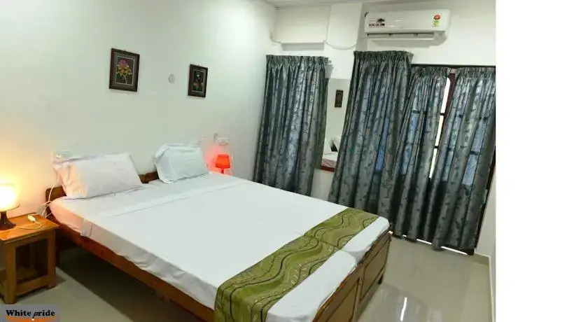 Kovalam Whitepride