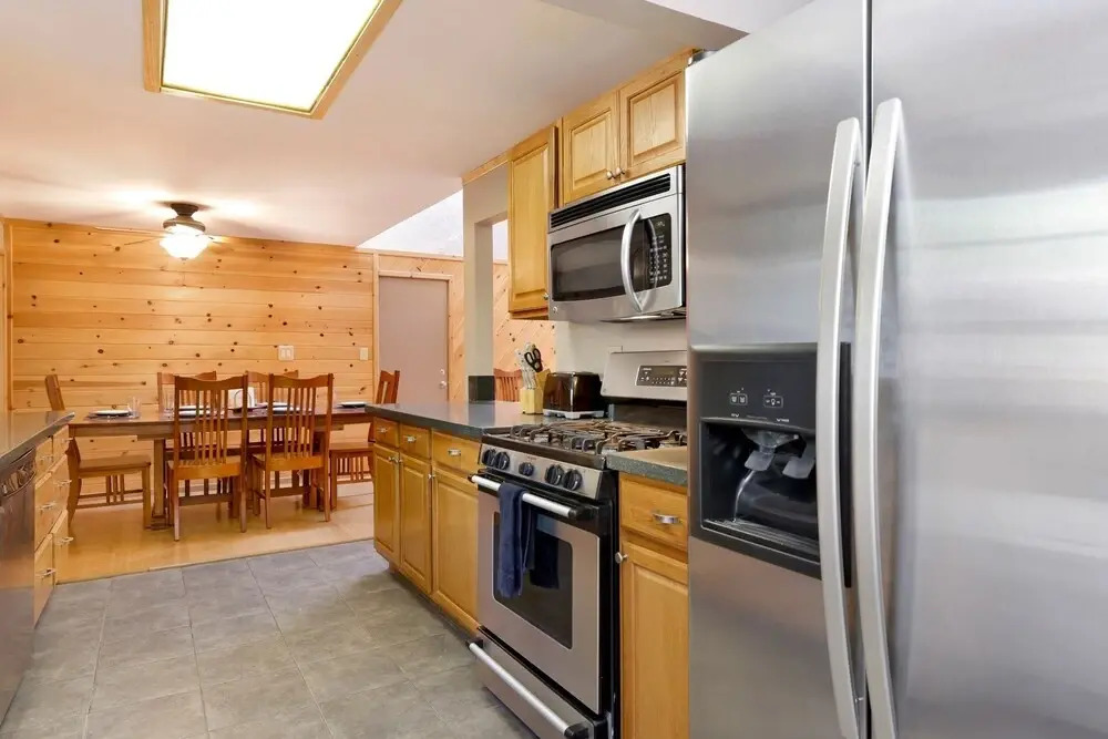 2049-summit Watch 3 Bedroom Home by RedAwning