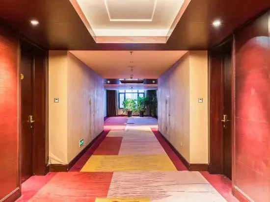 Legend International Hotel