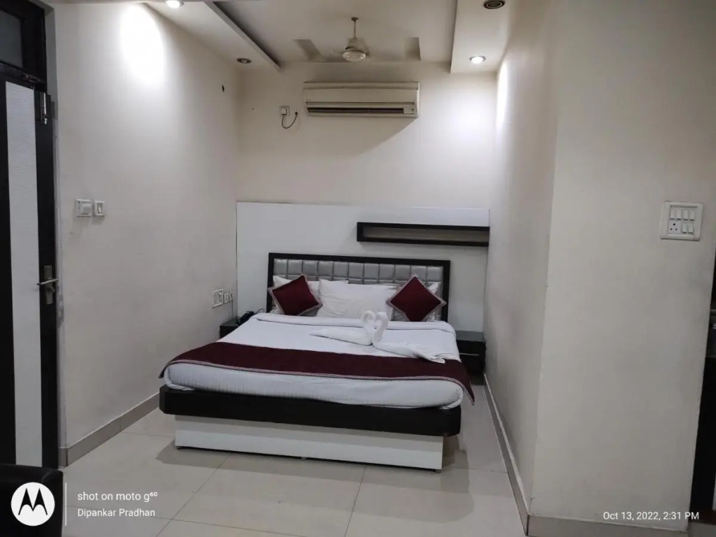 Hotel Samrat