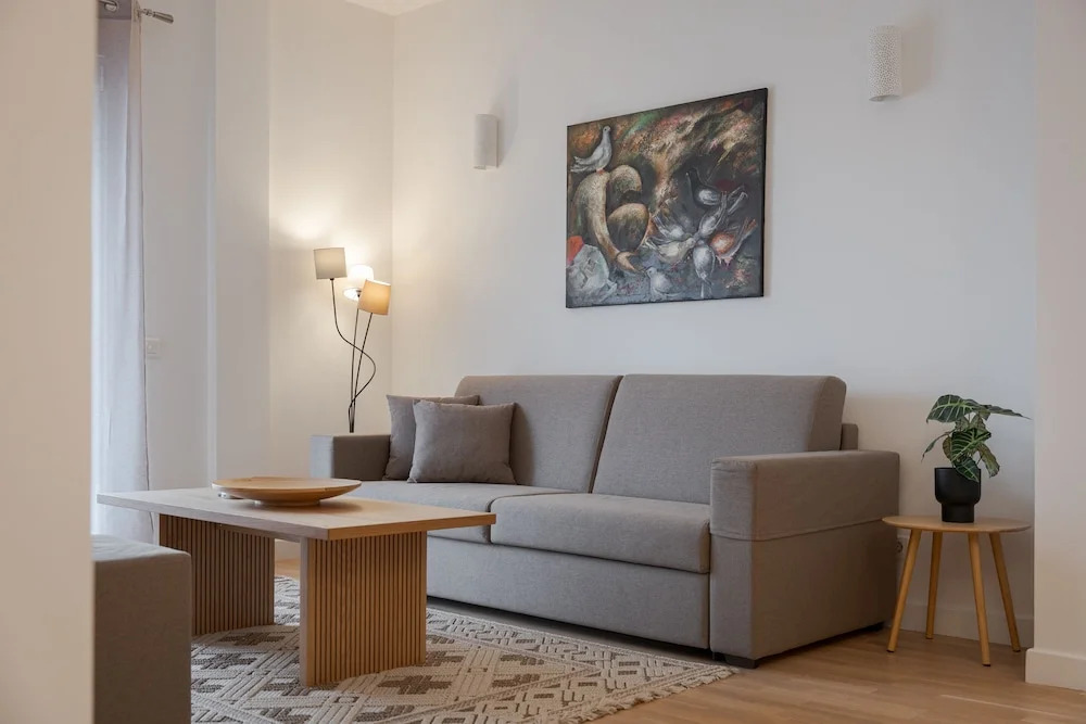Athenian Hillside Residence