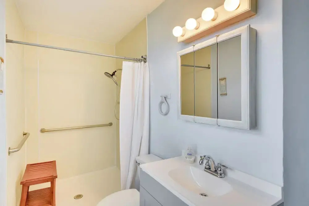 Ormond Beach Home w/ Pool - Walk to Ocean!