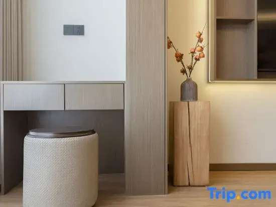 Sansheng Homestay (Datong Mingtang Park)