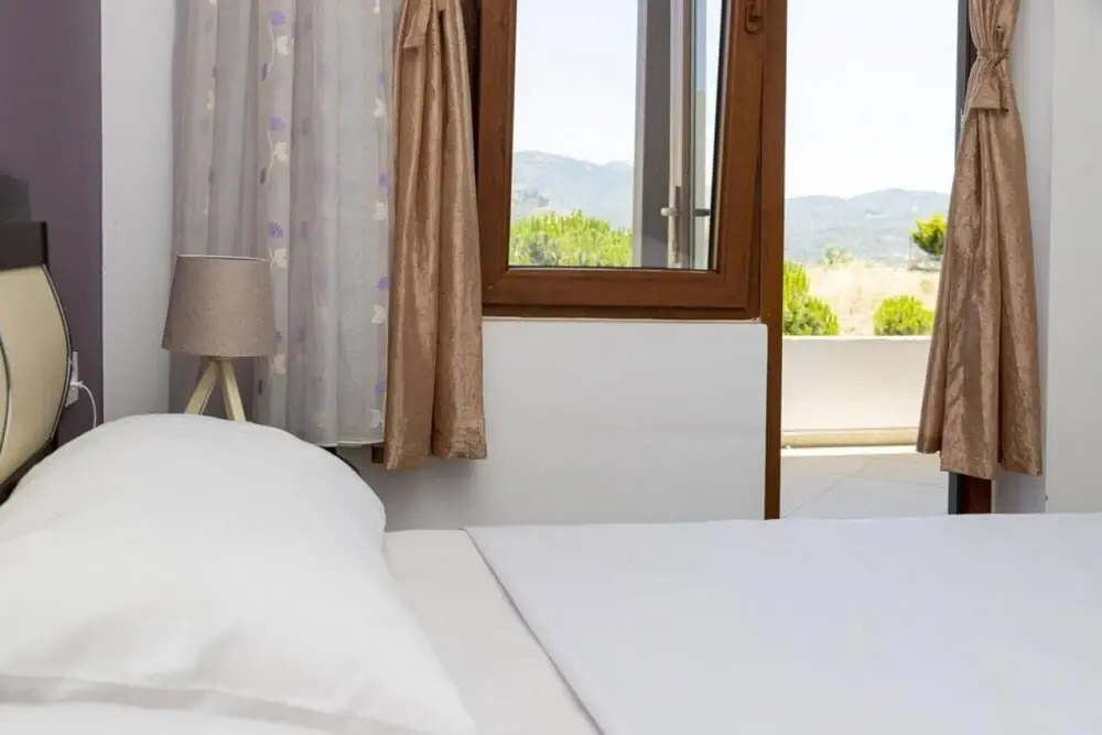 3 BR Comfy House with Peaceful View in Yalikavak