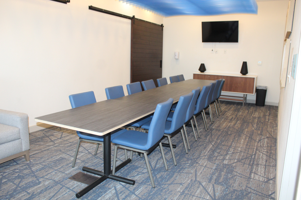 Holiday Inn Express & Suites - Roswell by IHG