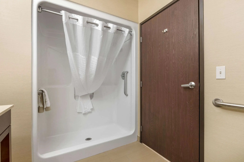 Comfort Suites Cedar Falls Industrial Park