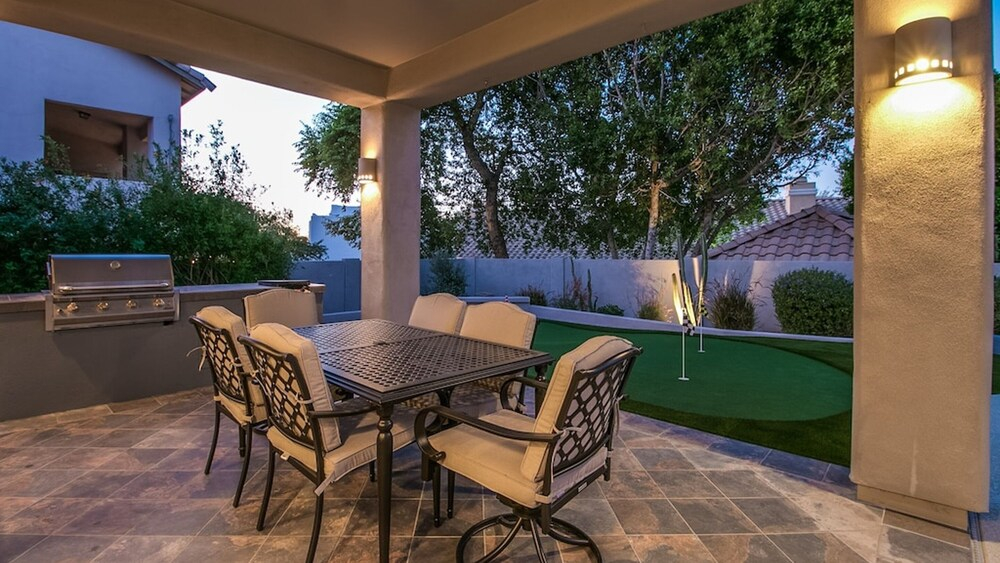 Casa Buenaluxurious Retreat w/2 Masters & Views!
