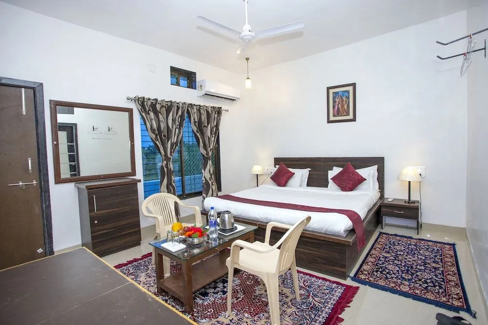 Narayan Niwas Resort