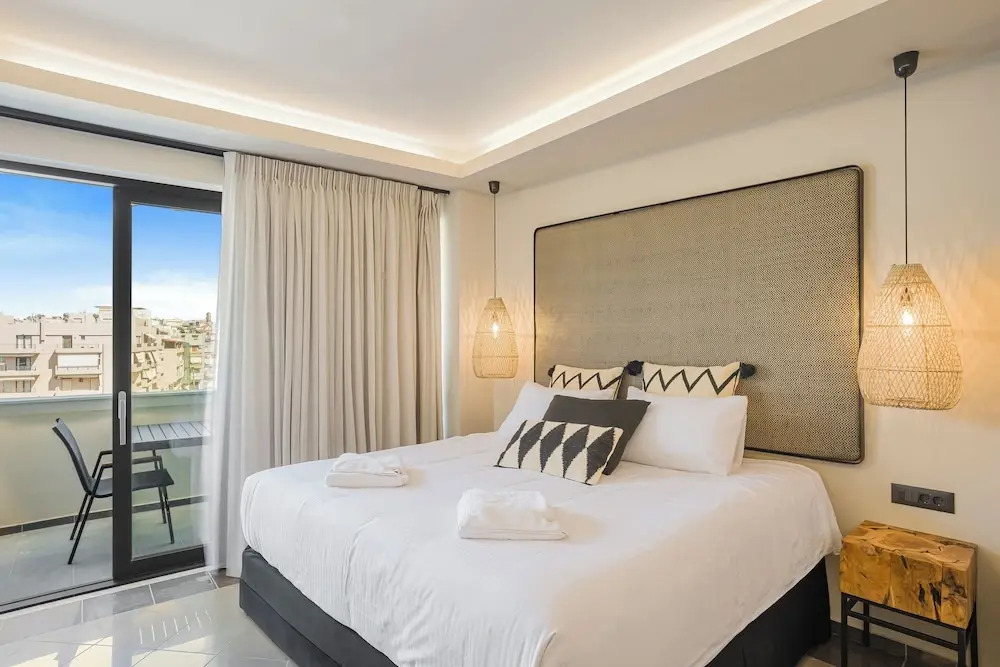 HOM54 Luxury Suites