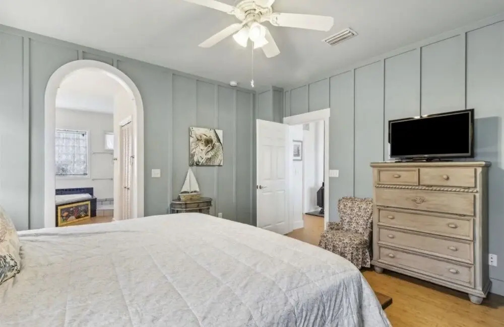 Ocean View 3 Bedroom Home - Pet Friendly