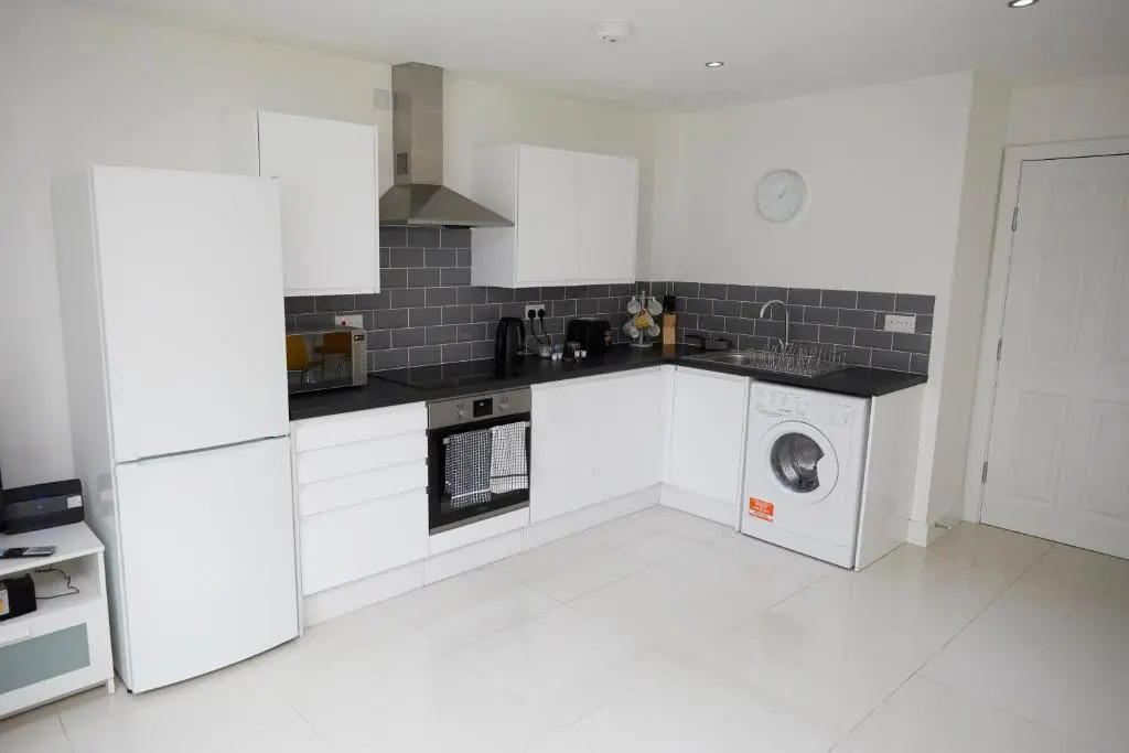Spire View - 1 Bedroom, sleeps 4, parking Wifi