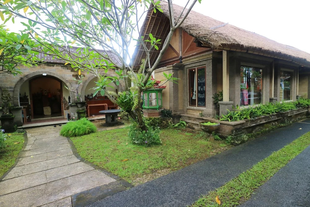 Oka Kartini Ubud