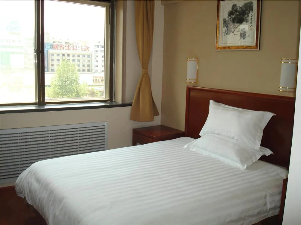 GreenTree Inn Yantai South Street Hotel