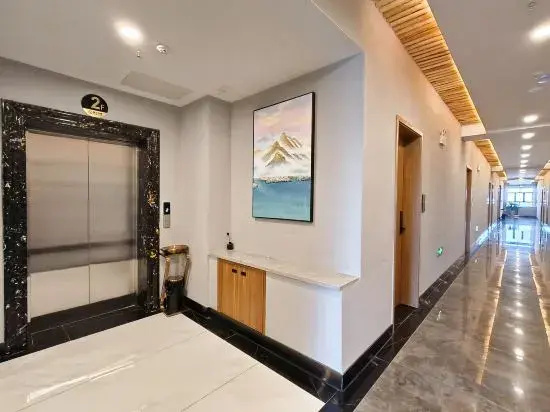 Qiutang Yinfu Hotel
