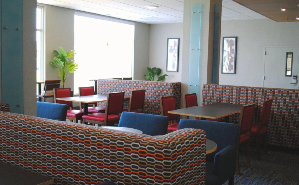 Holiday Inn Express & Suites - Columbia City by IHG