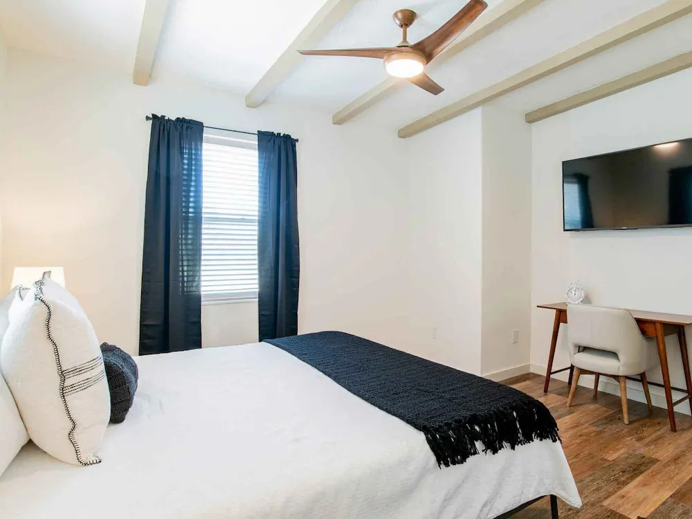 La Casa Deluna by Southern Vacation Rentals