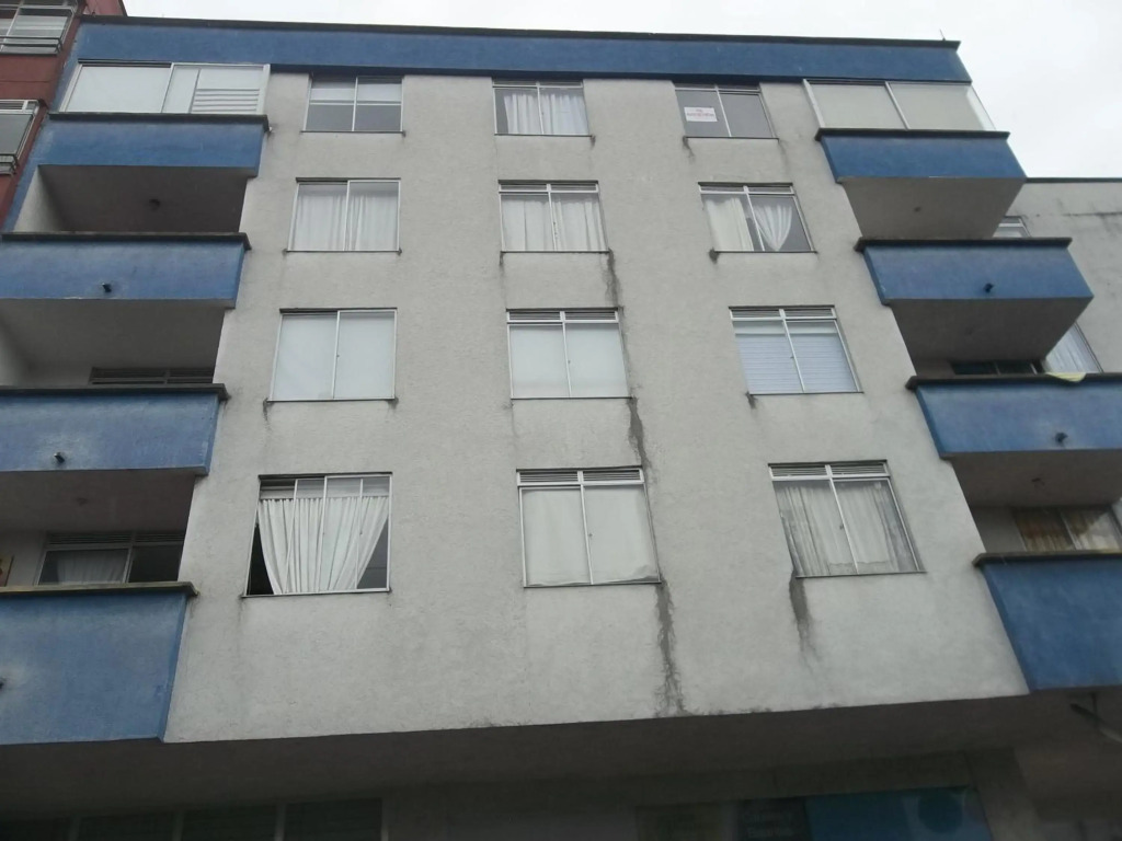Apartaestudio en Pereira con vista al viaducto - Beatiful apartment with city view