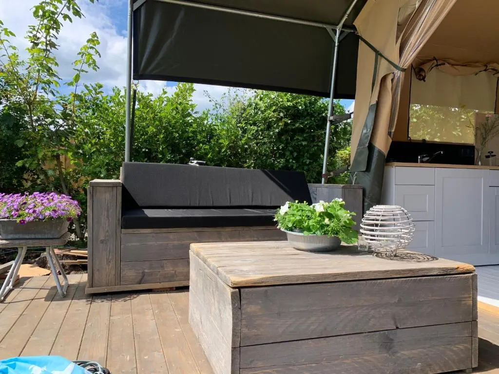 Glamping aan de Plas