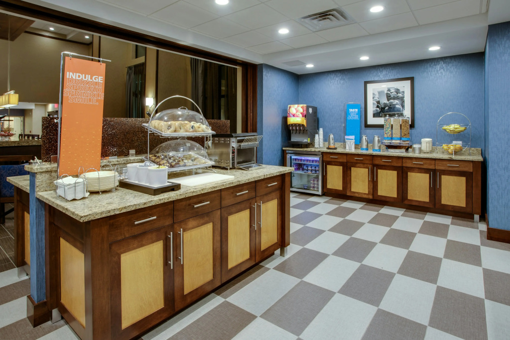 Hampton Inn & Suites Philadelphia/Bensalem