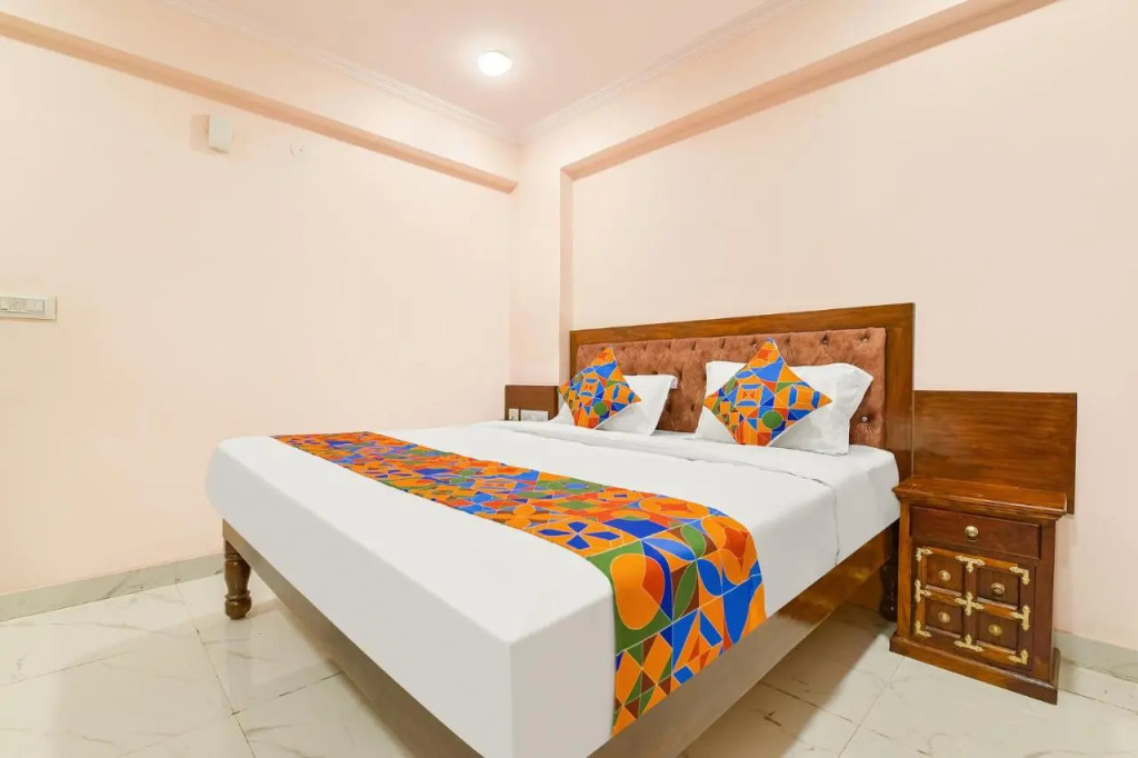 FabHotel JBS Heritage