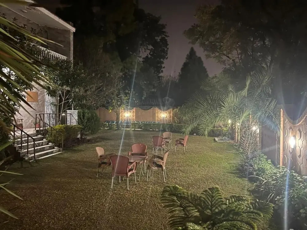 Cosmos Guest House Islamabad