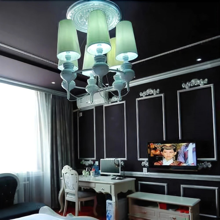 Shijia Boutique Chain Hotel (Kenli Zhongxing Road Store)