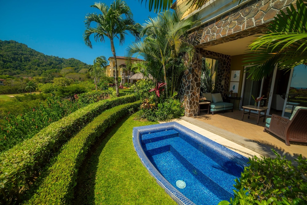 Vista Bahia 3F 1 bdr Ocean View in Los Suenos