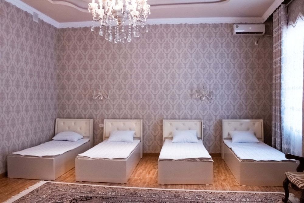 Eleon Hotel - Hostel