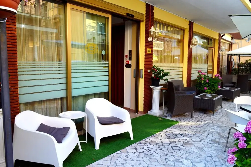 New Hotel Cirene Triple Room for 3 People Comfort With Breakfast