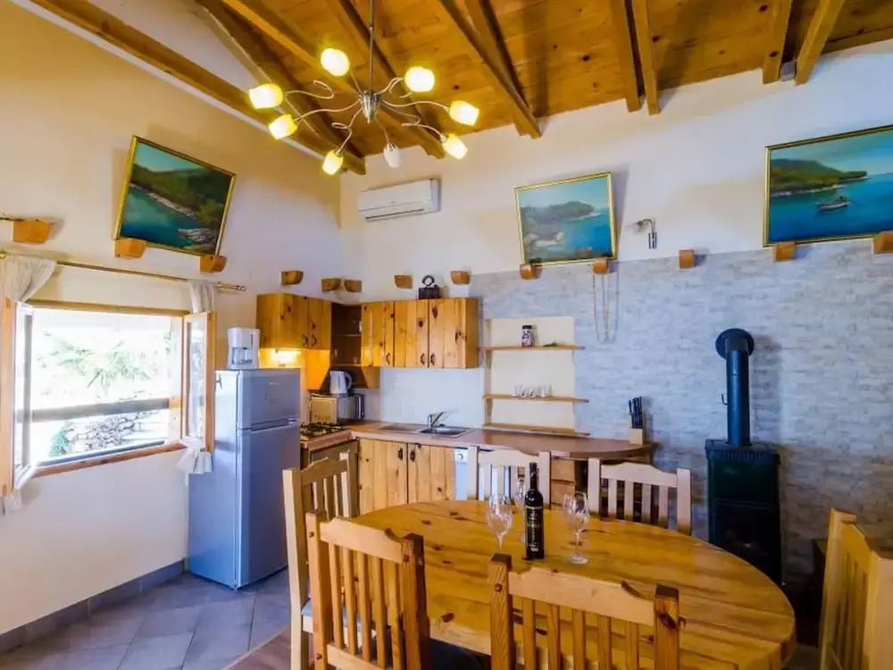 Villa Sea Edge - Three Bedroom Villa with Sea View