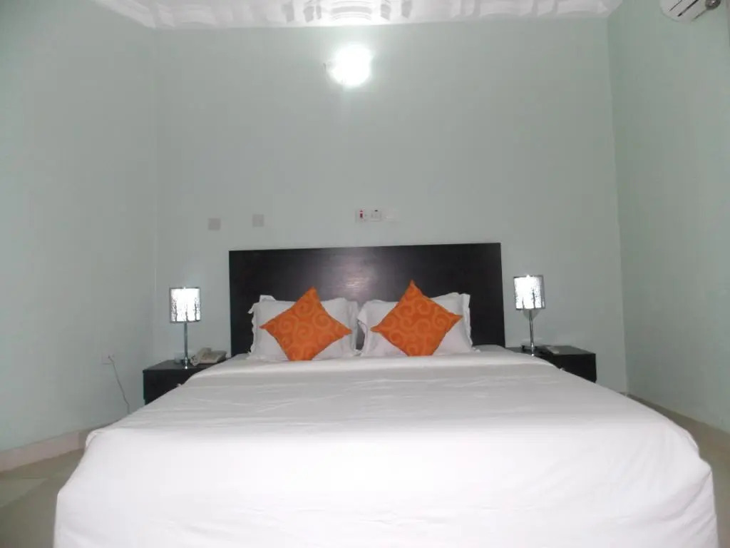 Sentinels Apartment and Suites by STEFANOS