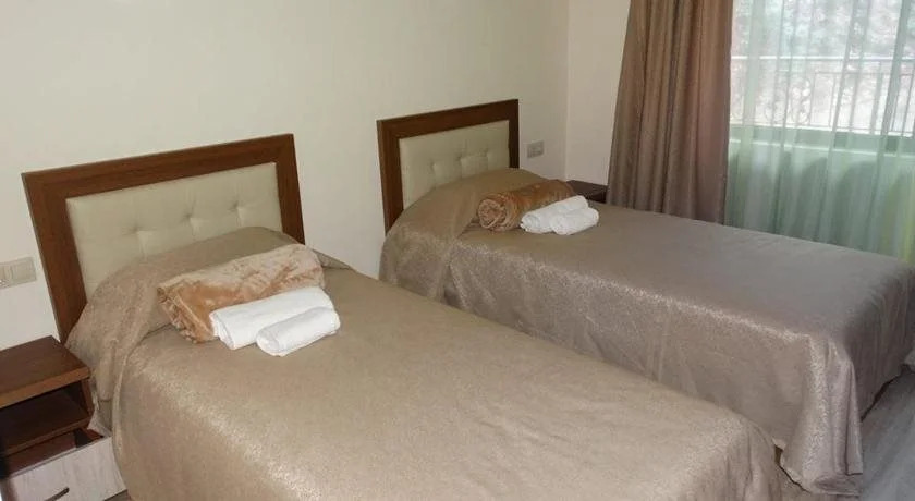 Eco Hotel Momata