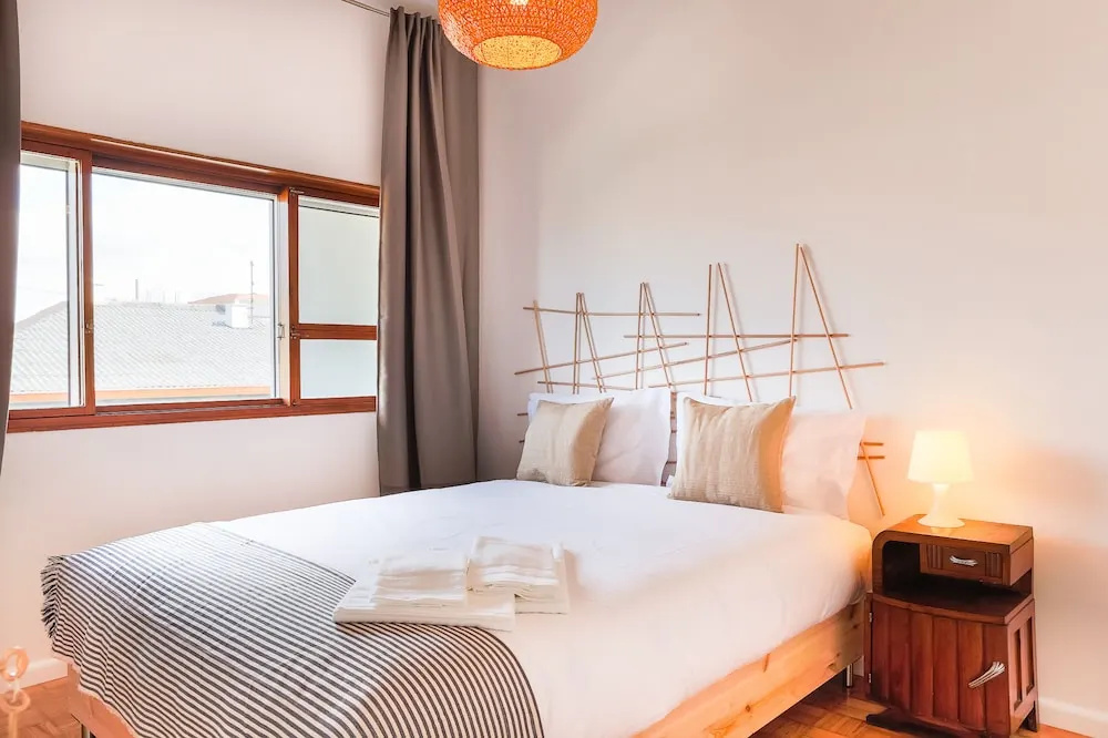 Bolha1 · Bright Apartment in a Traditional Area of Porto