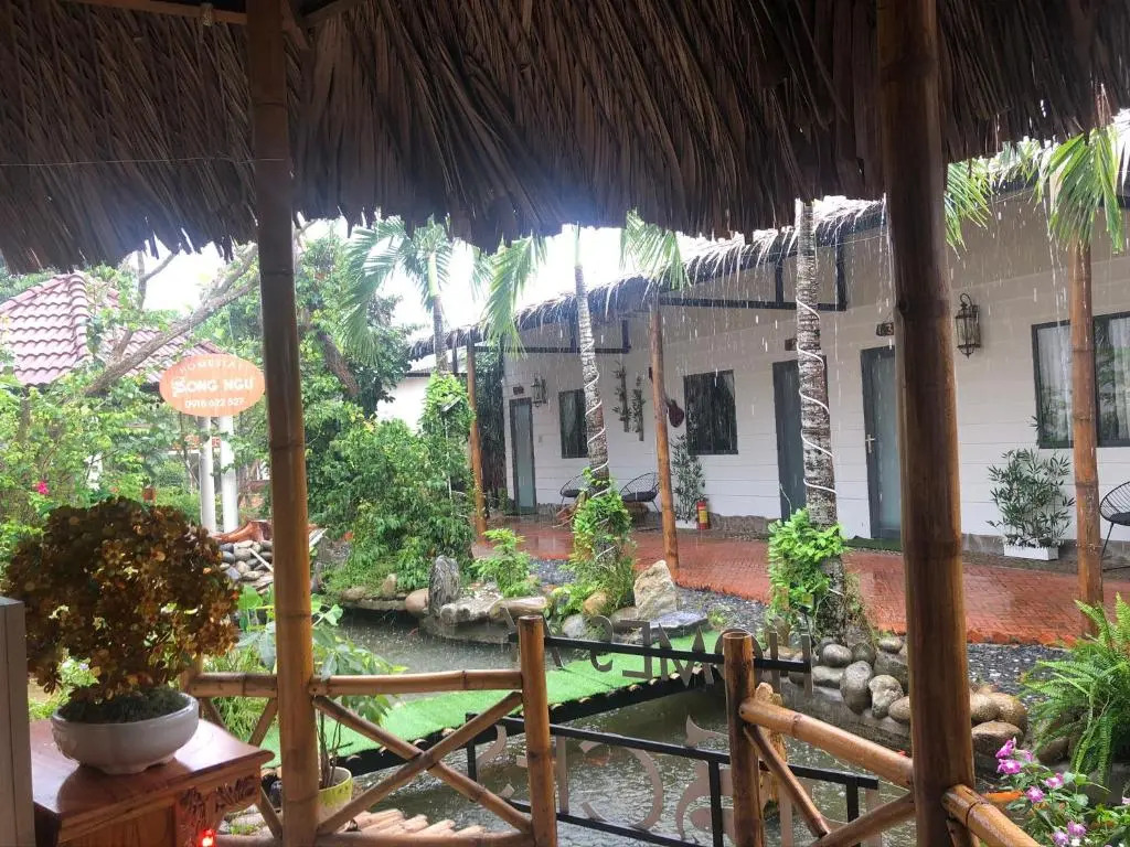 Song Ngư Riverside Homestay