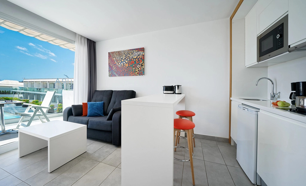 Ura Hotels Lara Adults Only