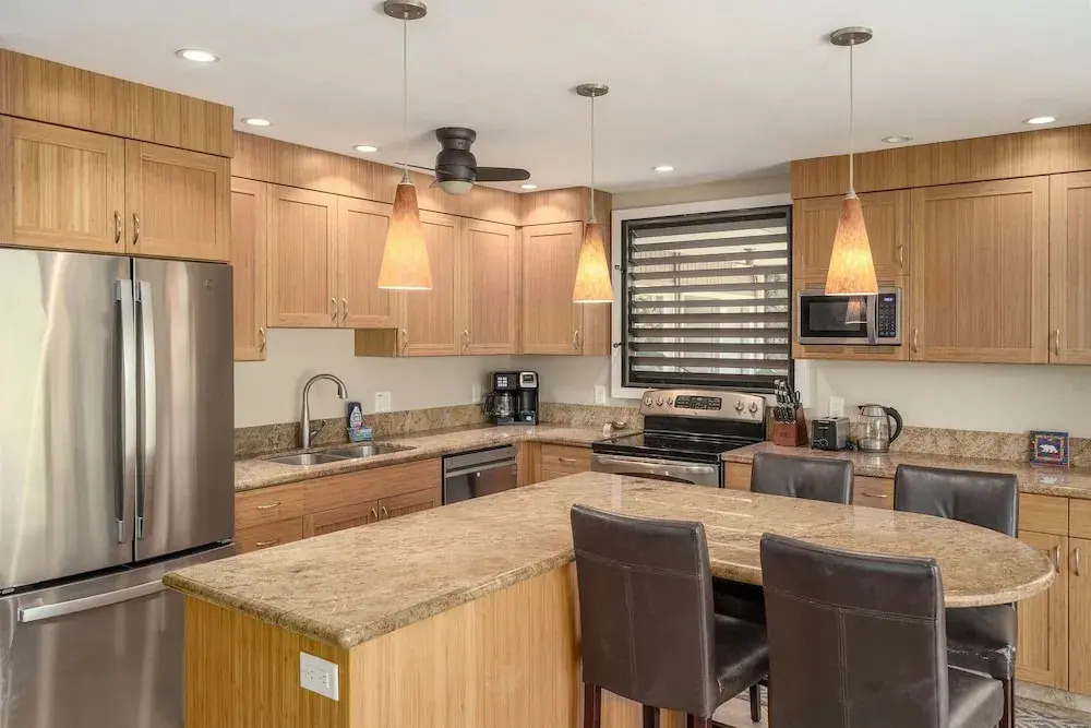 Hale Hui Kai 106 - Beautiful Ground Floor Unit, on Keawakapu Beach, Split AC!