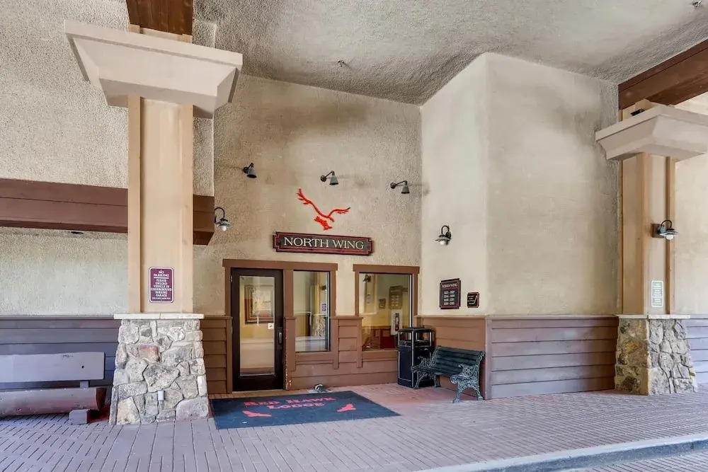 Premier Red Hawk Lodge 2 Br~walk To Slopes~kids Ski Free 2 Bedroom Condo by RedAwning