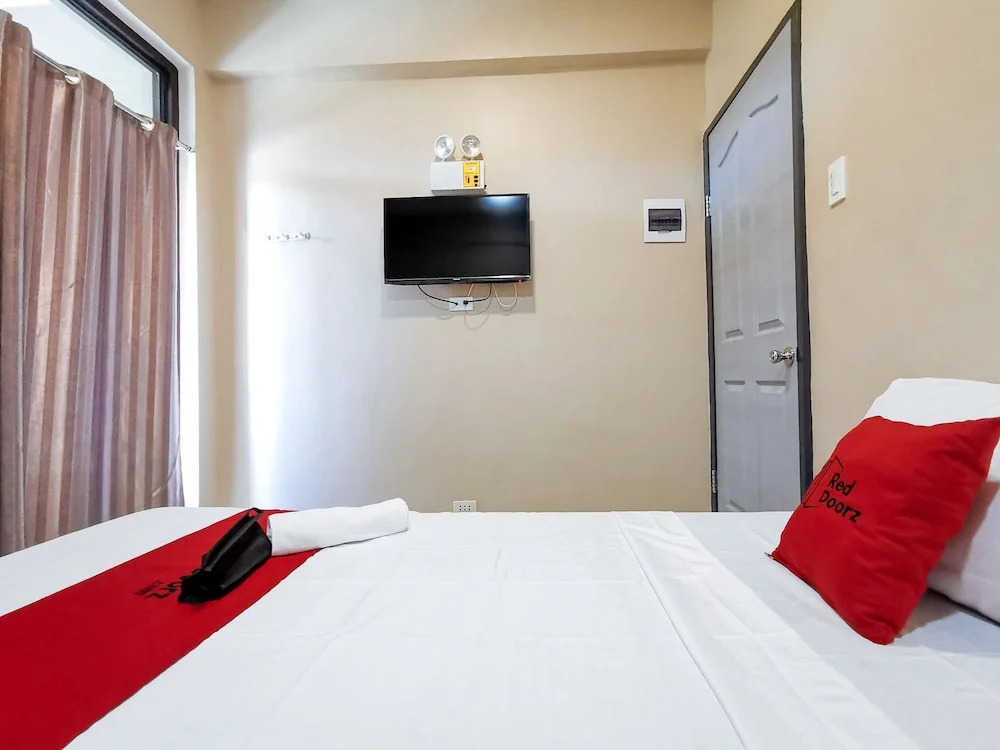 RedDoorz near KCC Mall Gensan