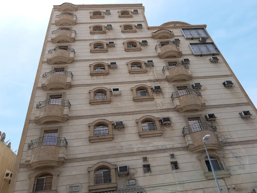 OYO 541 The Mar Furnished Apartments