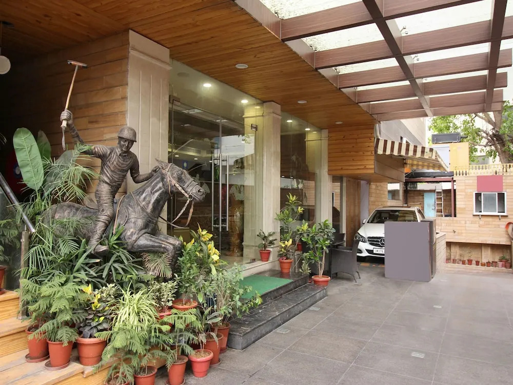 Capital O 7830 Hotel Polo Inn And Suites