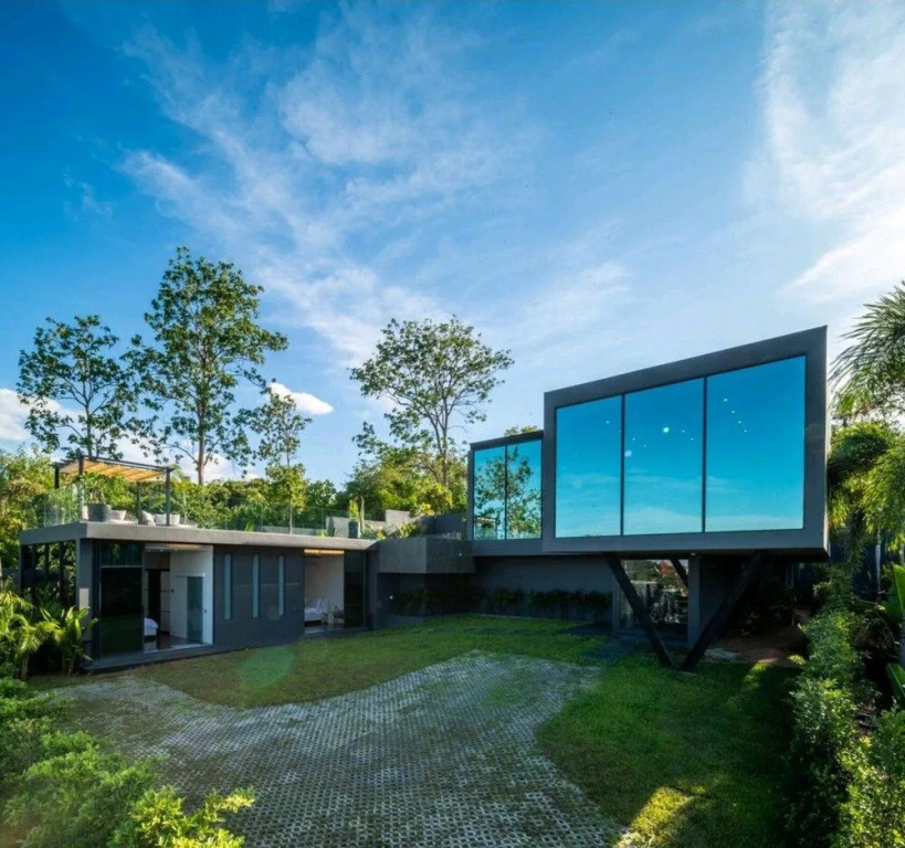 Villa Obsidian