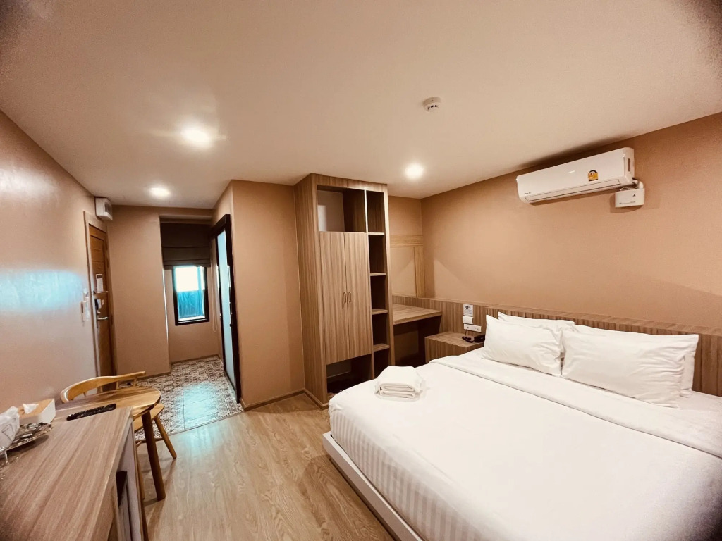 USABAI Riverside Boutique Hotel