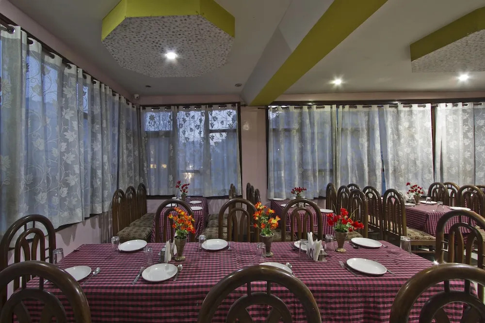 Hotel Sitara International