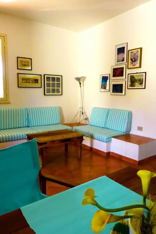 Casa Vacanza Ondablu CaseSicule, on the Beach with big Veranda and Wifi